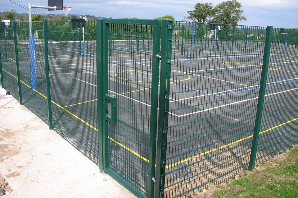 double-wire-school-fence-basketball-court