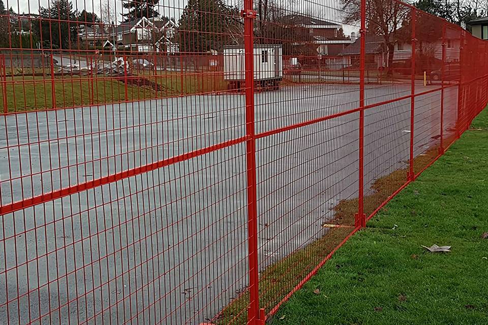 canada-temporary-construction-fence-road