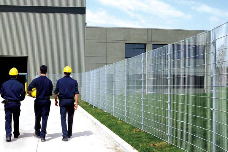 Fence Moine Palisade Fencing, secure perimeter, commercial properties, industrial sites, residential properties