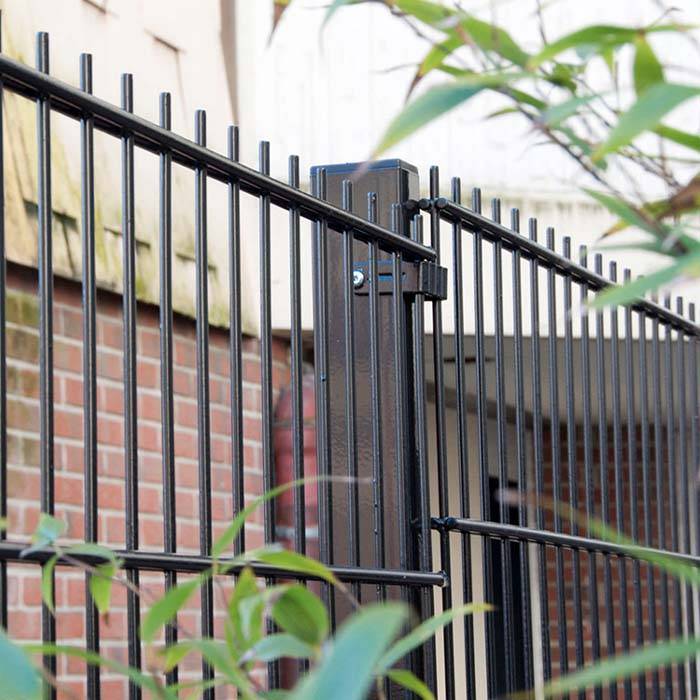 welded wire fence, galvanized welded wire panels, PVC coated wire mesh fencing, high security wire fencing, Fence Moine welded fence, heavy duty wire mesh panels, outdoor welded fencing solution, wire fence for gardens and farms, welded steel fencing for security, mesh fencing panels for industrial use, weather resistant wire fencing, customizable wire fence panels, welded mesh enclosures for animals