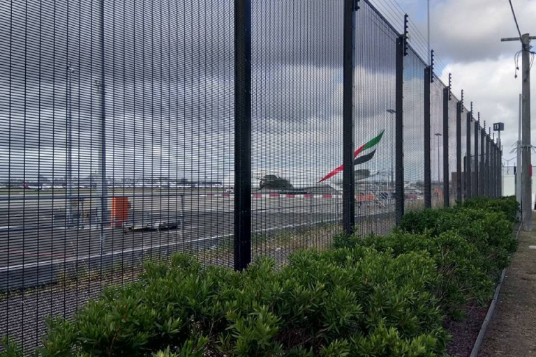 Airport Fencing systems, airport security fencing, high-security perimeter fence, quality airport fence solution, aviation perimeter protection, Fence Moine airport fencing, anti climb fence for airports, ICAO compliant fencing, galvanized steel fence for runways, secure fencing for aviation zones, tamper-proof fence installation, industrial weather-resistant fence, safety fencing for airfields, custom fencing for airport boundaries
